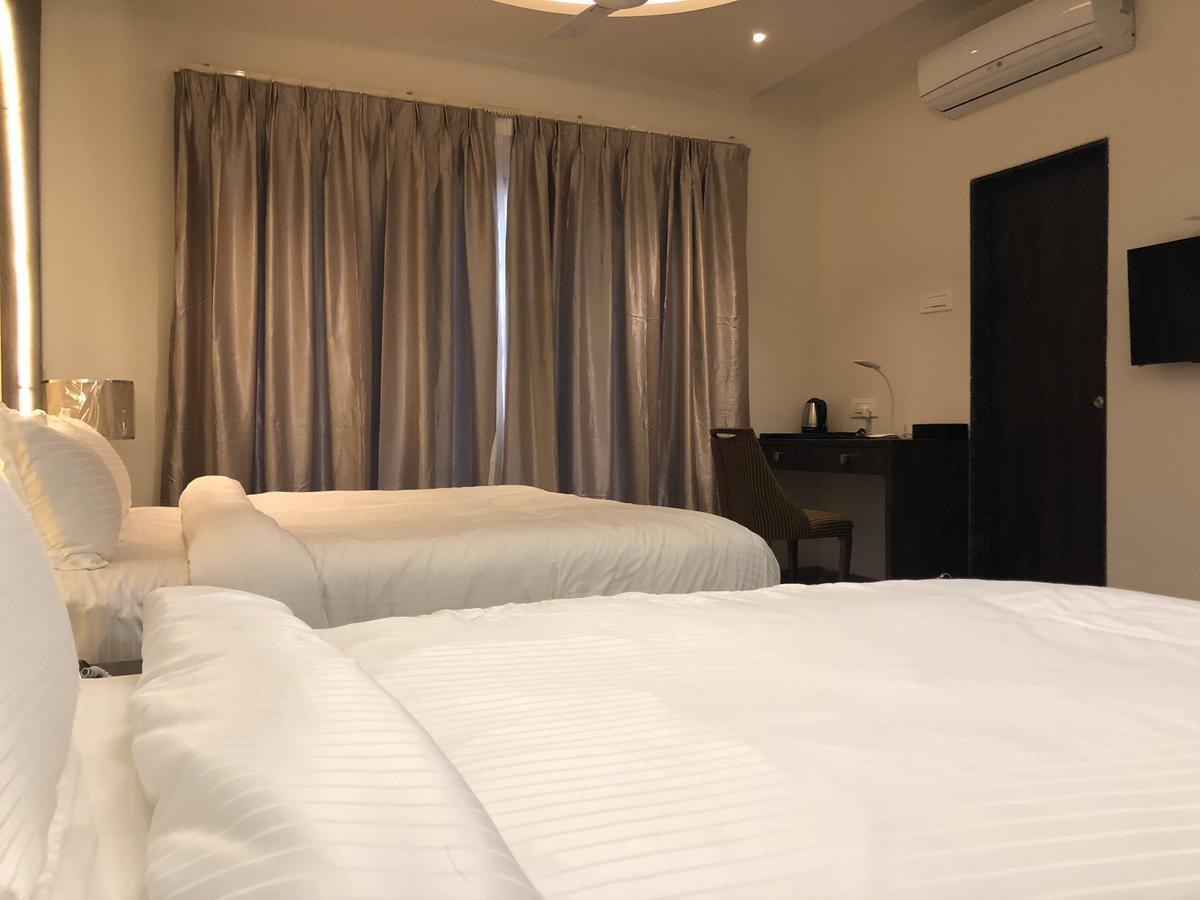 Hotel Sharanam Shegaon Eksteriør billede